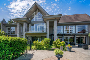 Special exterior building at Victory Memorial Park Centre desktop