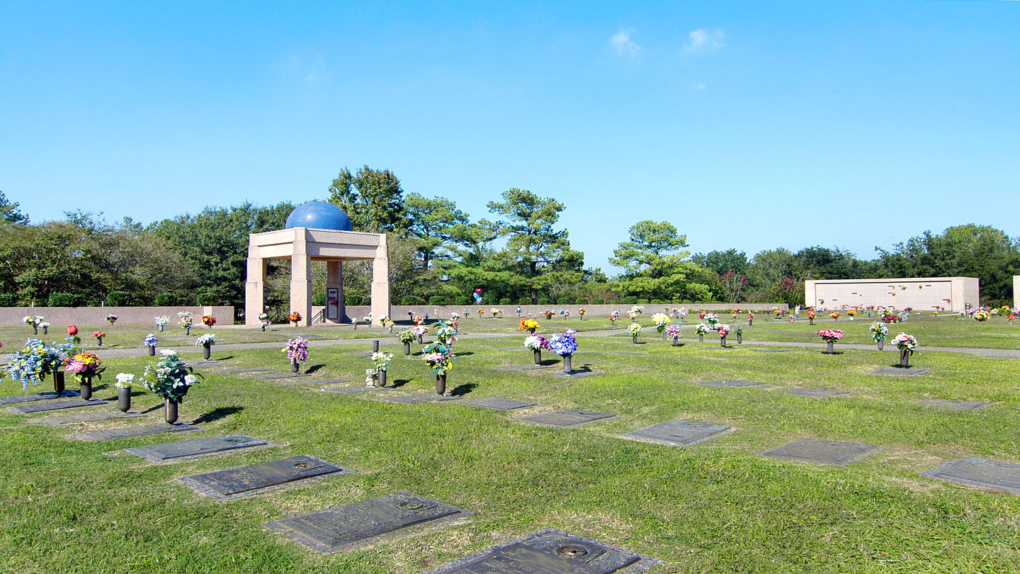 Earthman Resthaven Funeral Home and Cemetery Dignity Memorial